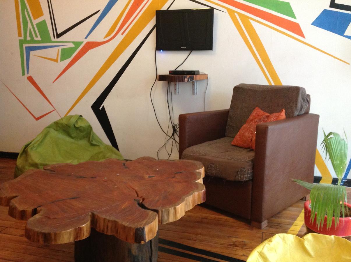 Knutsen Housing & -chillin'in Chile- Albergue